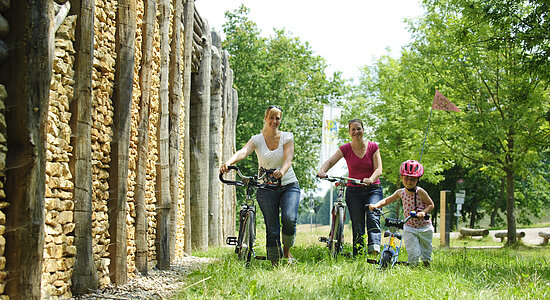 Keltentor im Archäologiepark Altmühltal