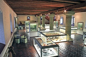 Im Archäologischen Museum