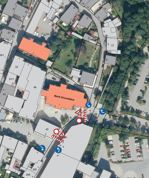 Lageplan der Sperrung der Matthias-Kraus-Gasse (Osteinfahrt Innenstadt) mit Absperrungen und Umleitungsbeschilderung